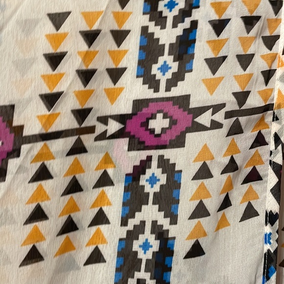 Sheer top - Picture 2 of 4